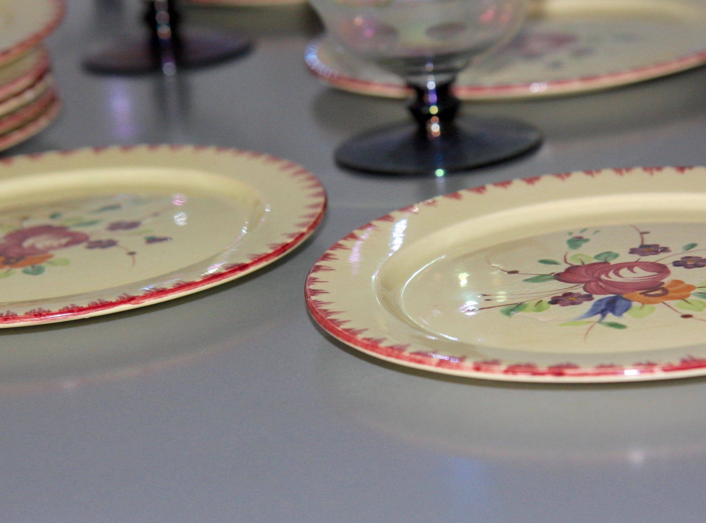 Eleven vintage plates in fine earthenware from Longchamp, Padua model.