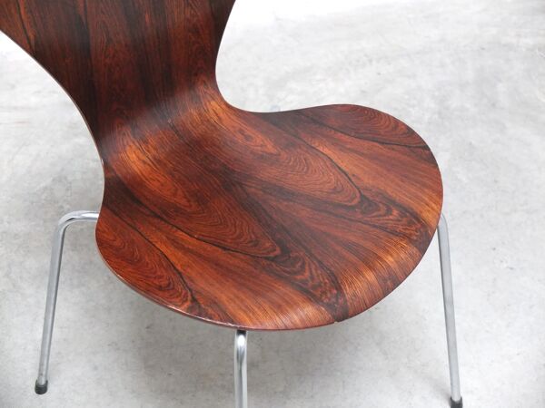 Chaise latérale 'Series 7' en palissandre par Arne Jacobsen pour Fritz Hansen, 1973