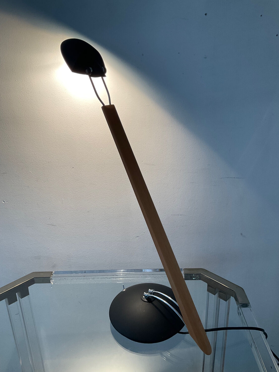 Articulated desk lamp from the 80s