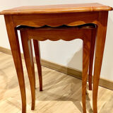 Duo de tables en merisier massif style Louis XV