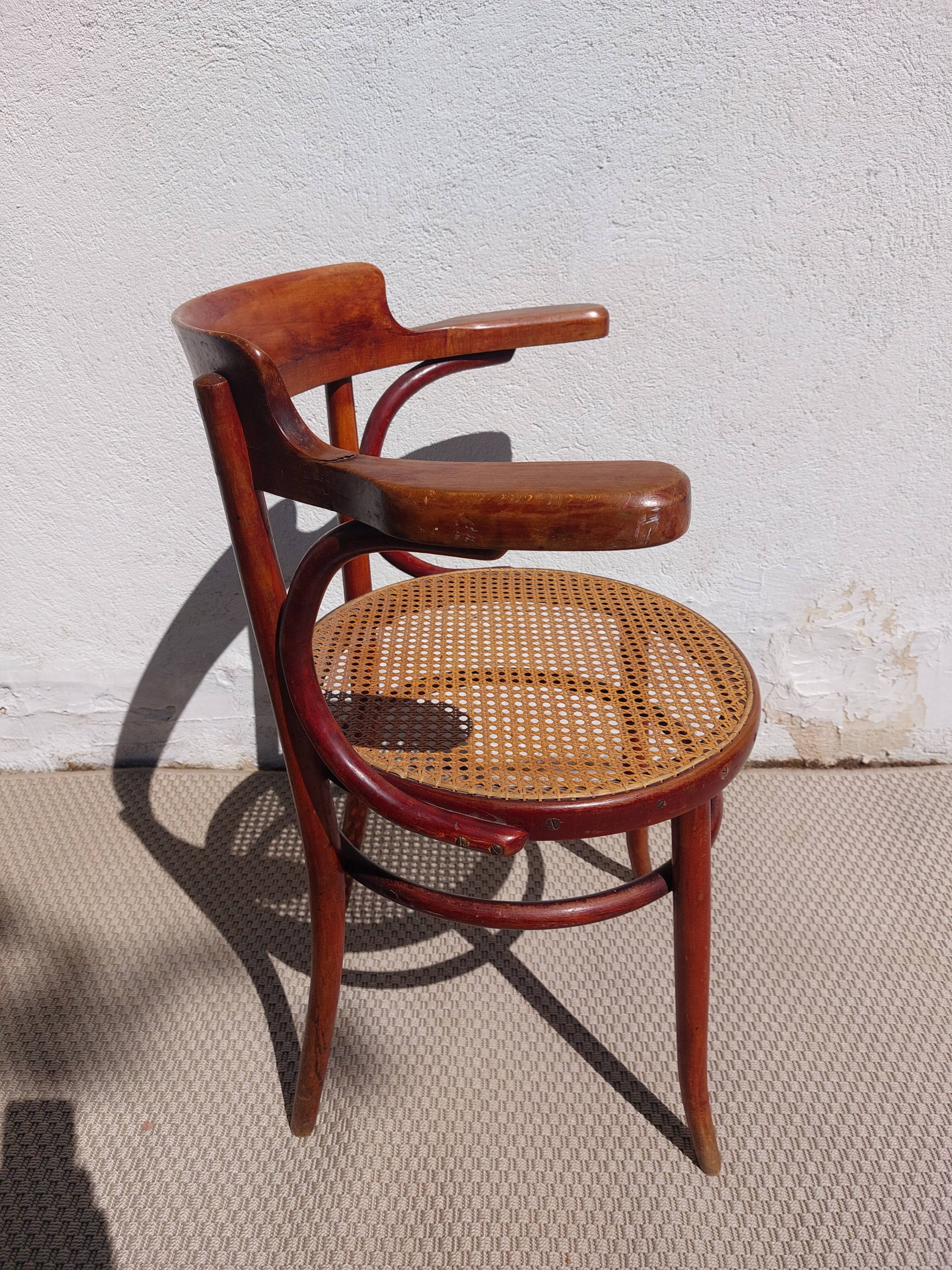 Paire de fauteuils cannés Fischel
