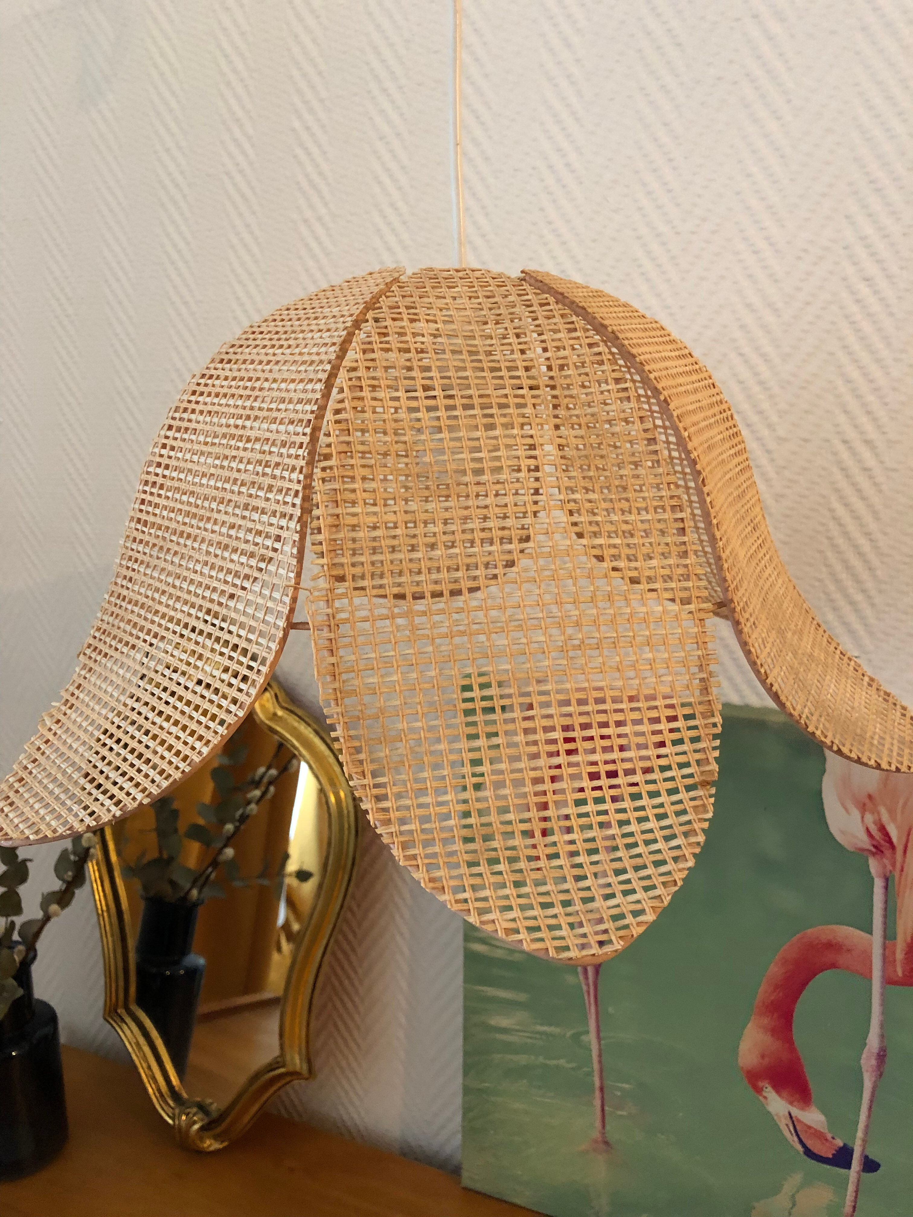 Suspension Petal Pink wicker and rattan