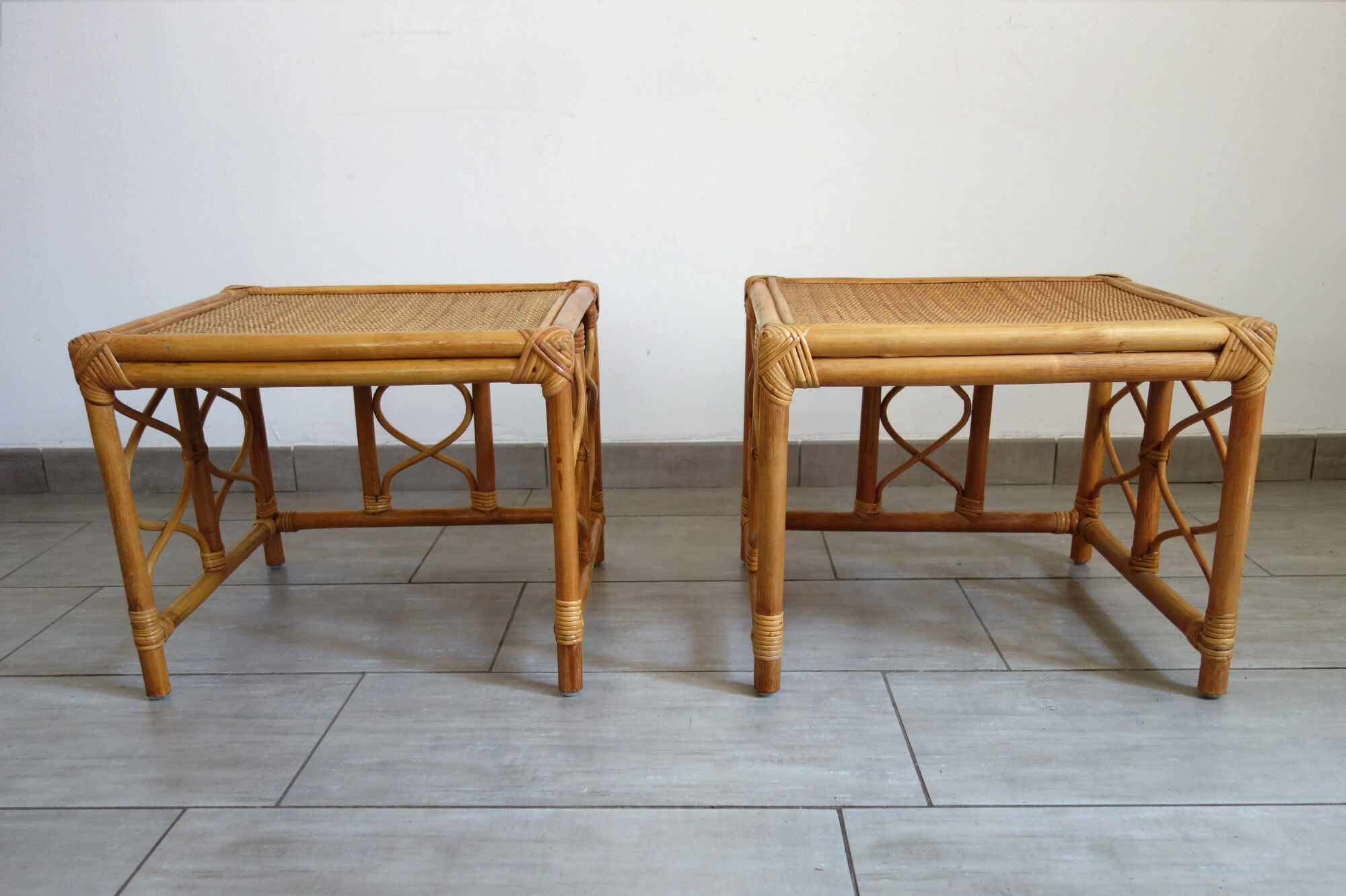 Paire de tables basses en rotin