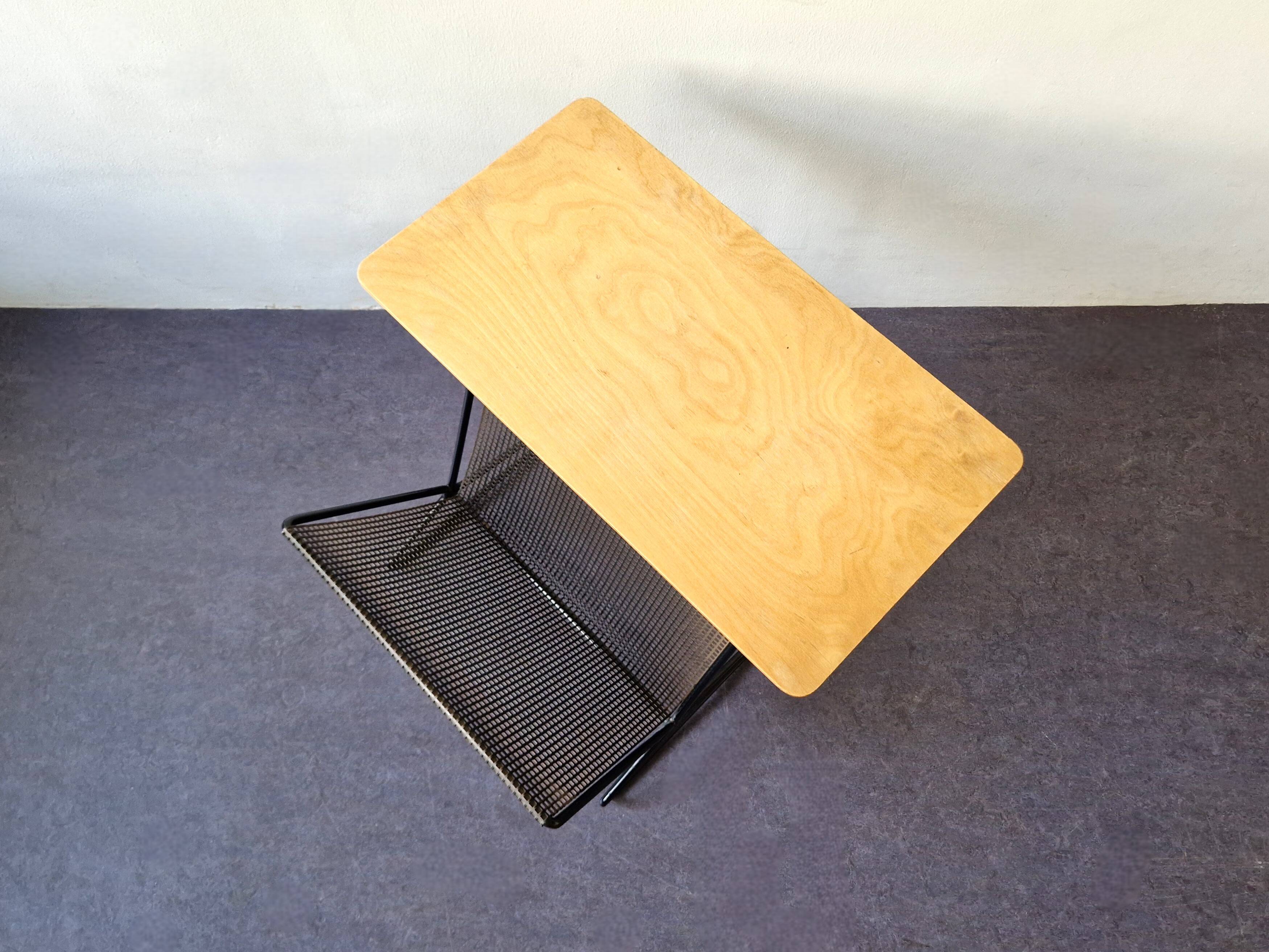 TM05 sidetable/magazine rack by Cees Braakman for Pastoe, The Netherlands 1950's
