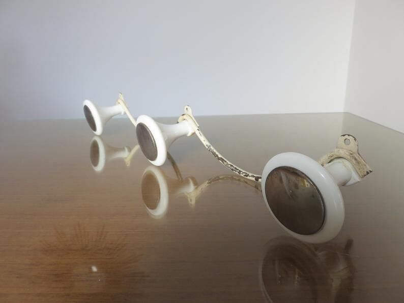 Coat holder 3 white and chrome patères 50s