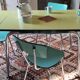 Ensemble de table extensible en formica et 4 chaises