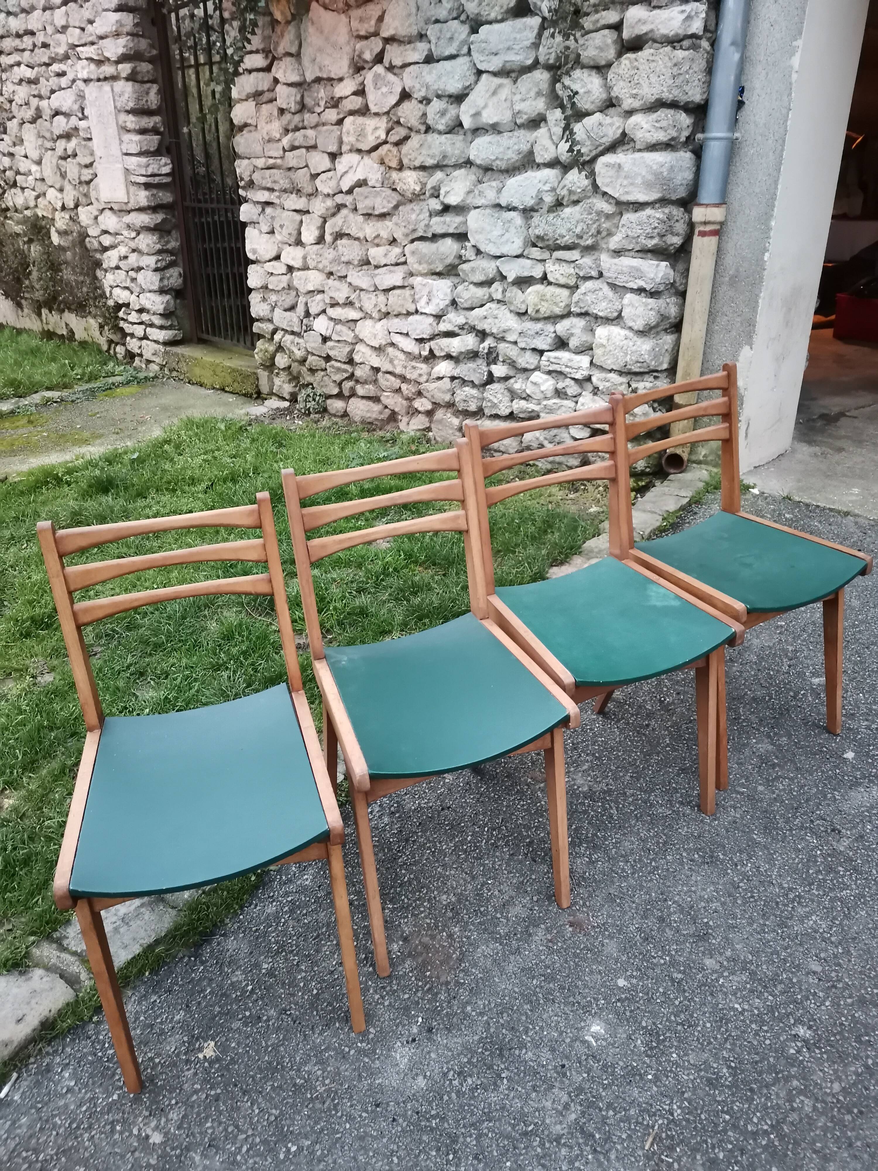 Suite de 4 chaises vintage