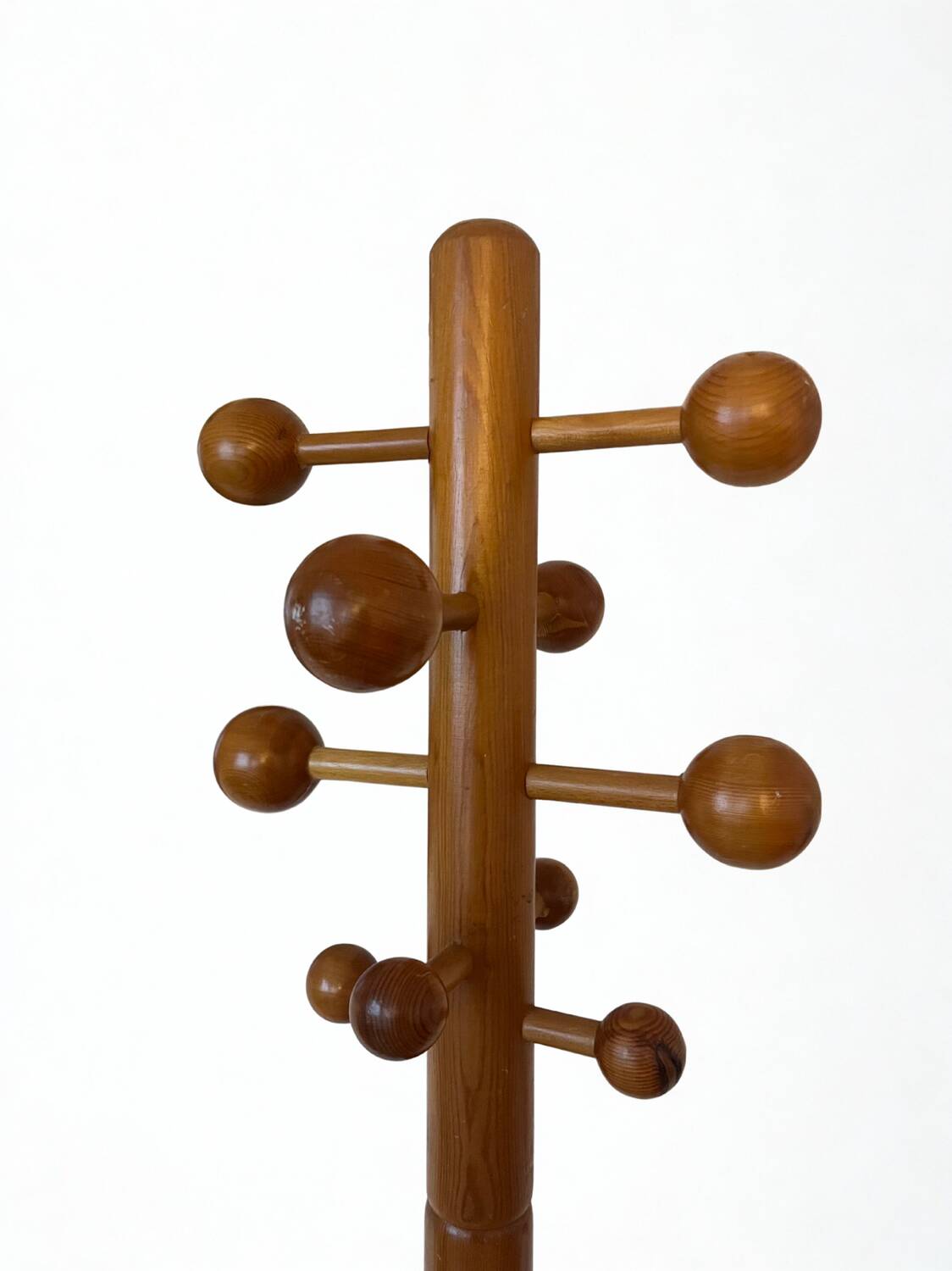 Pine coat rack with 10 hooks, 1970s.
