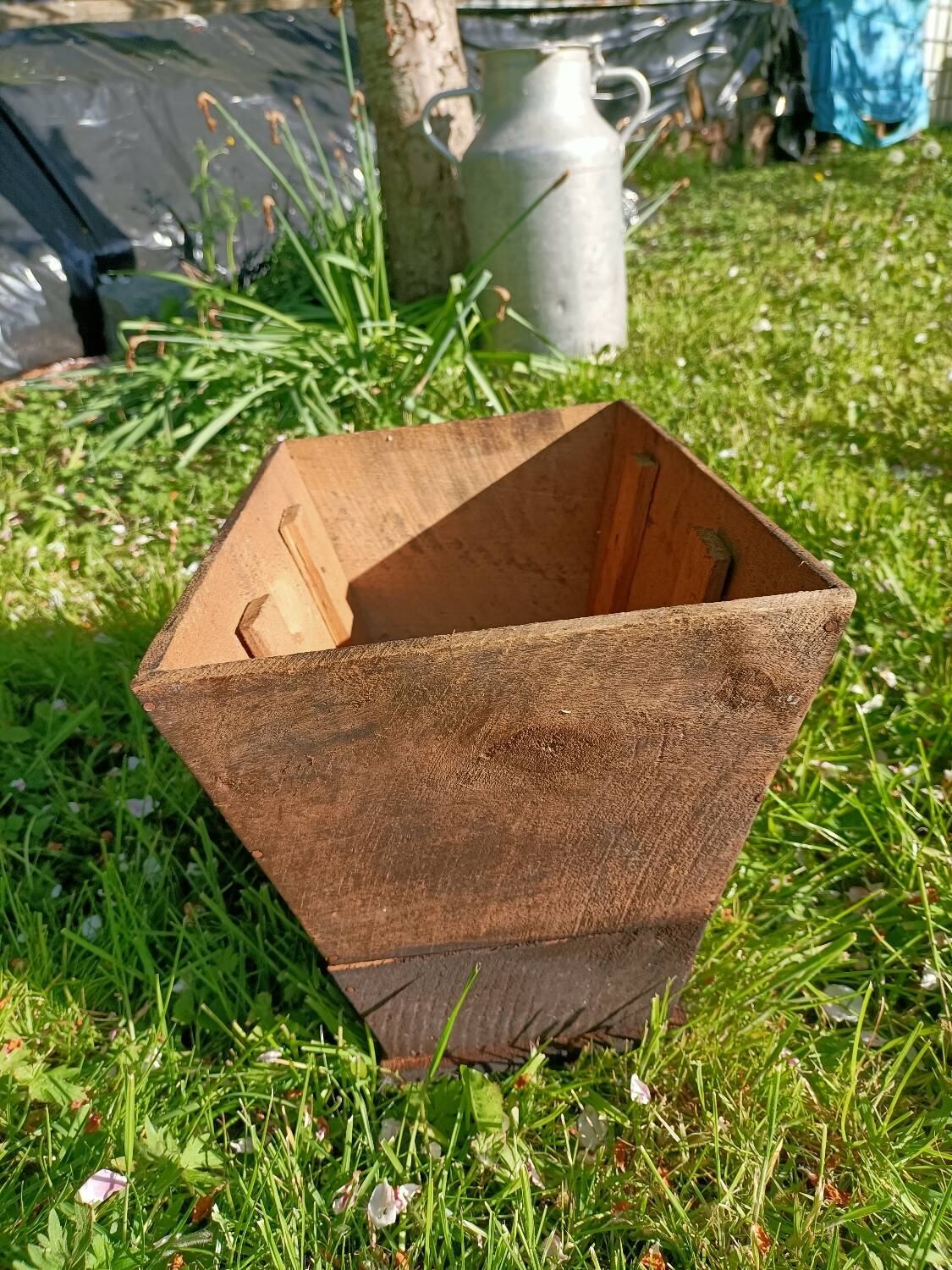 Retro wooden planter/box