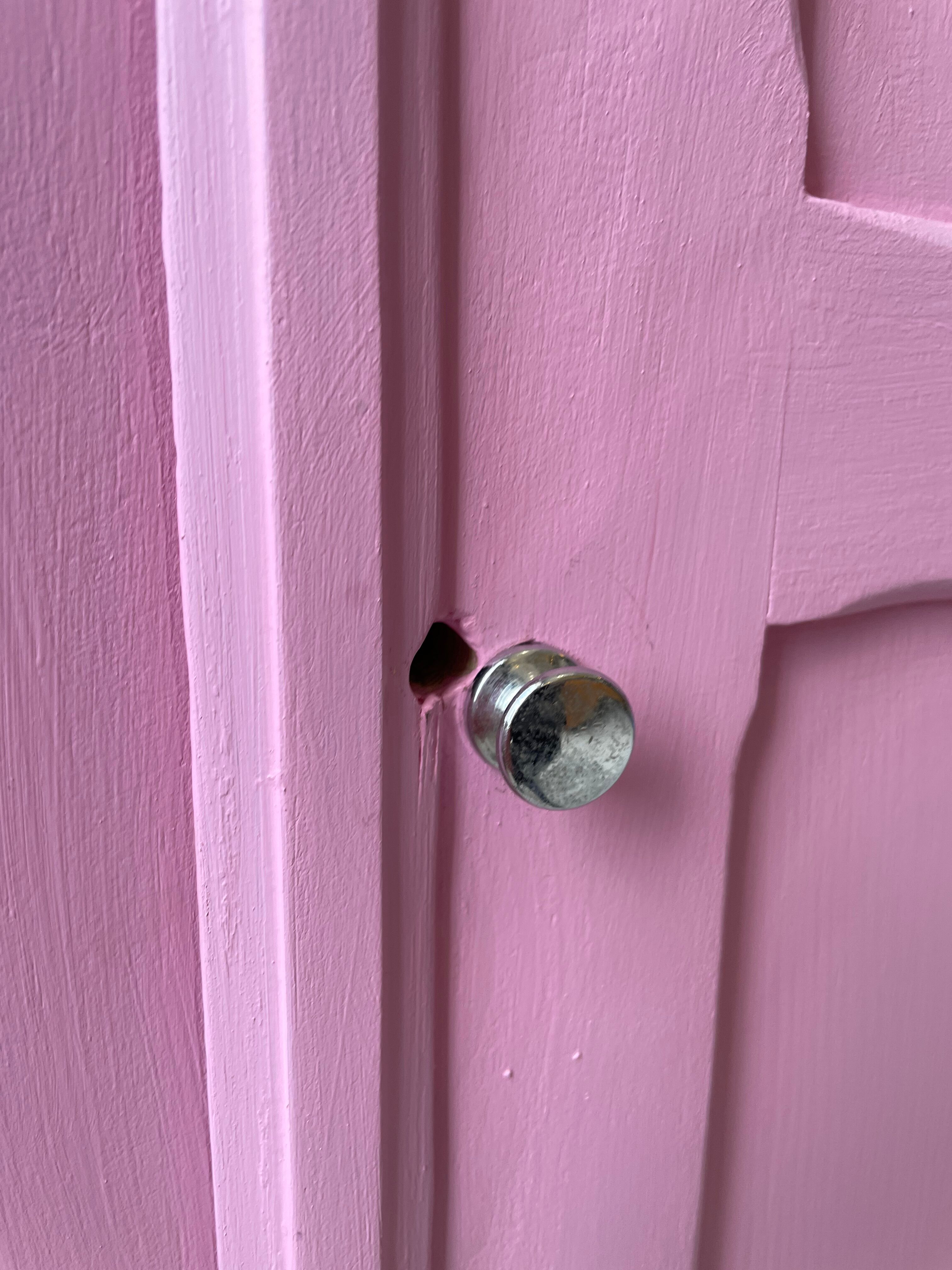 Pink knitted cabinet