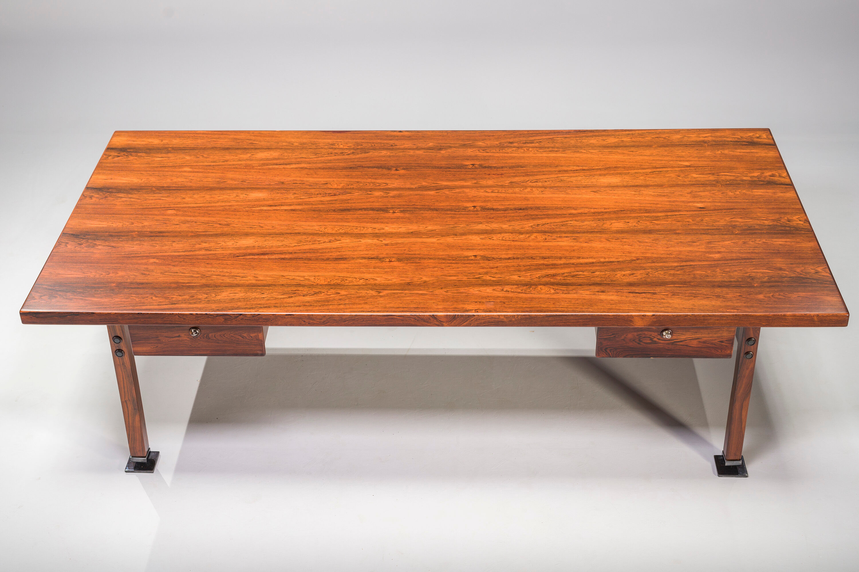 Mid-Century Modern Jacaranda Itamaraty Desk by Sergio Rodrigues for Oca, Brazil, 1960s