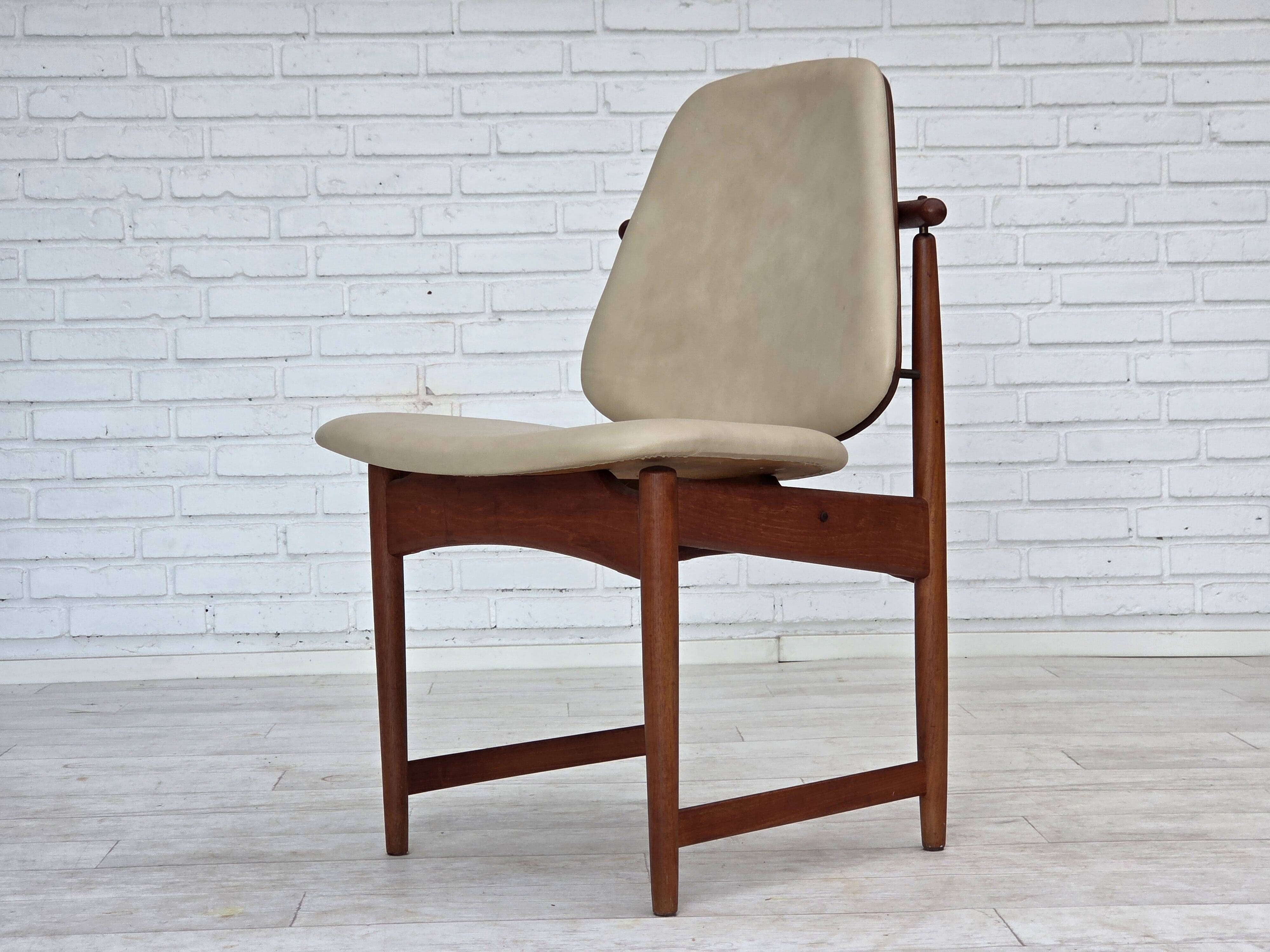 1960s, Danish design by Arne Vodder, set of 3 chairs, teak wood, furniture