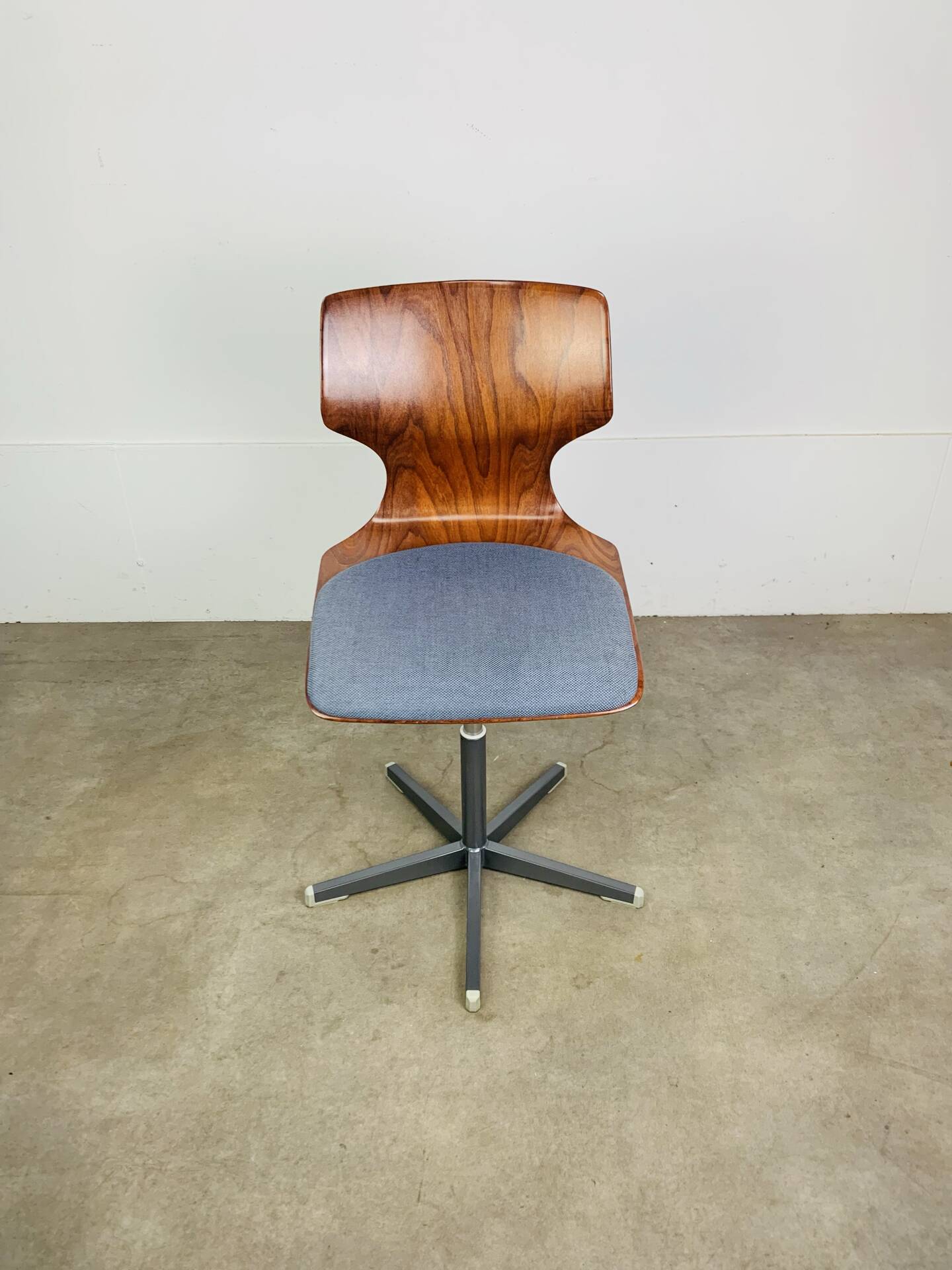 Pagholz Pagwood office chair, swivel