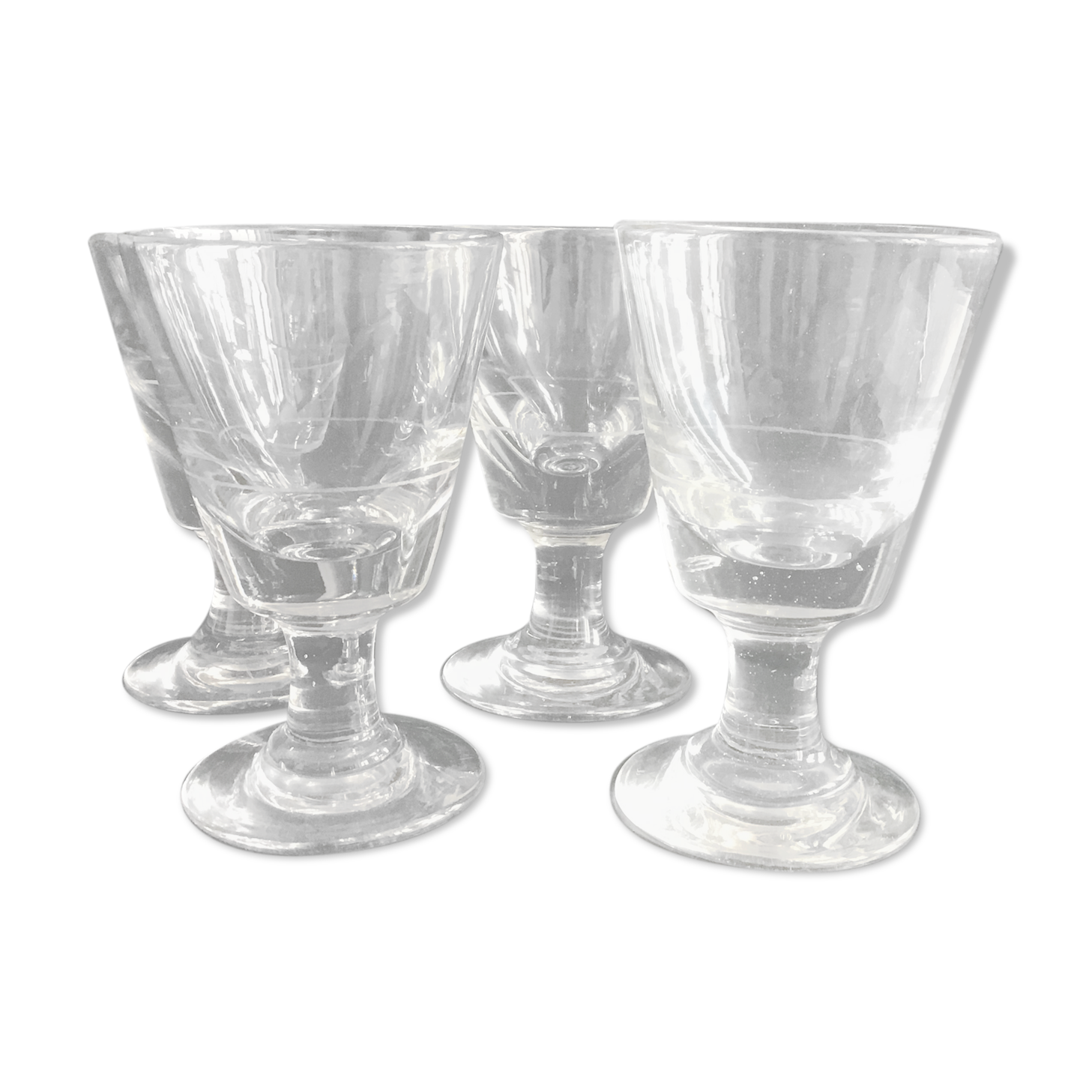 Suite of 4 thick old glasses