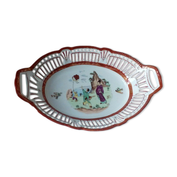 Pierced porcelain basket from Bavaria, Asian decorative bread basket.