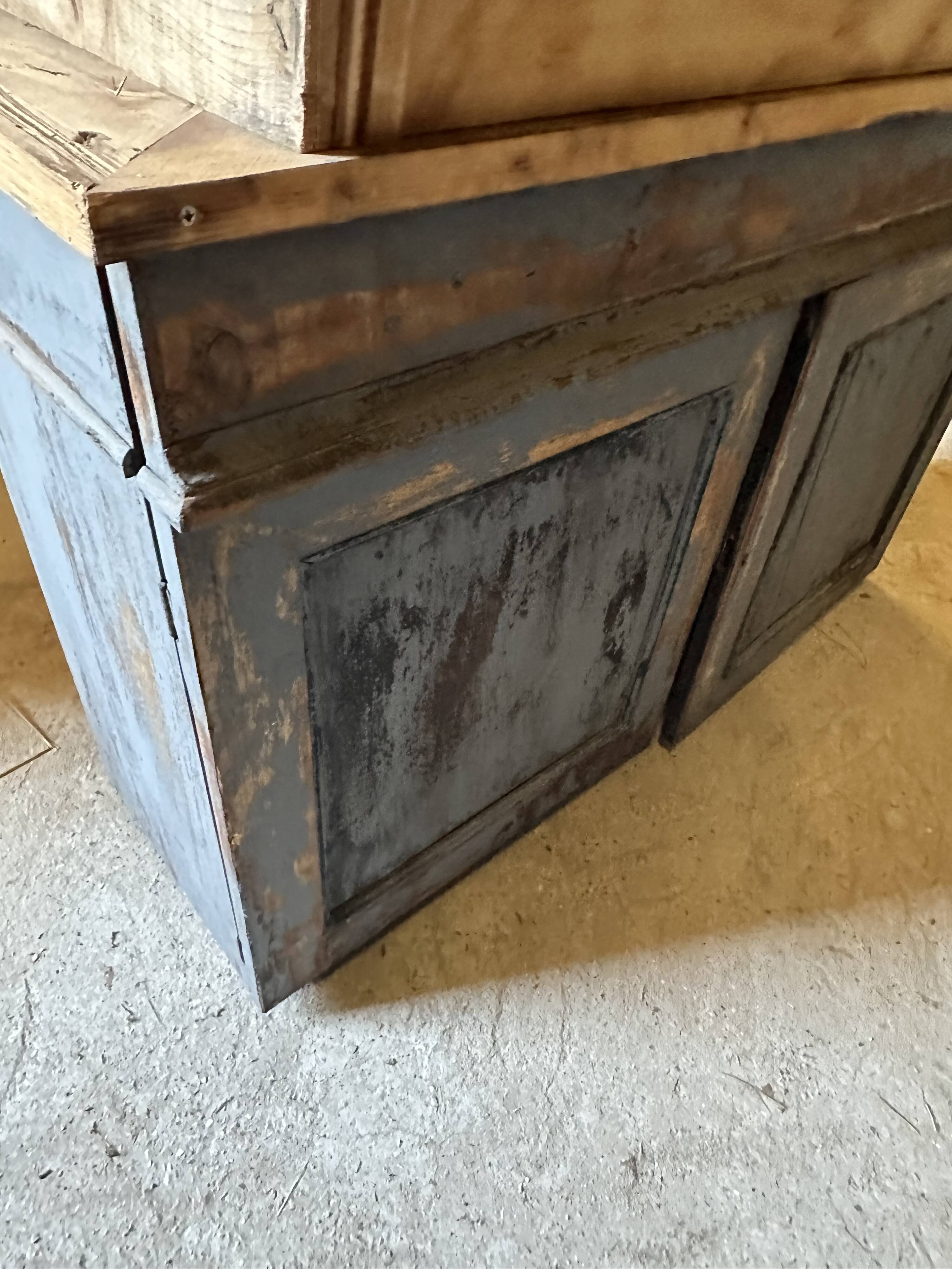 Showcase for boutique furniture, inclined boxes for presentation of collections on low sideboard