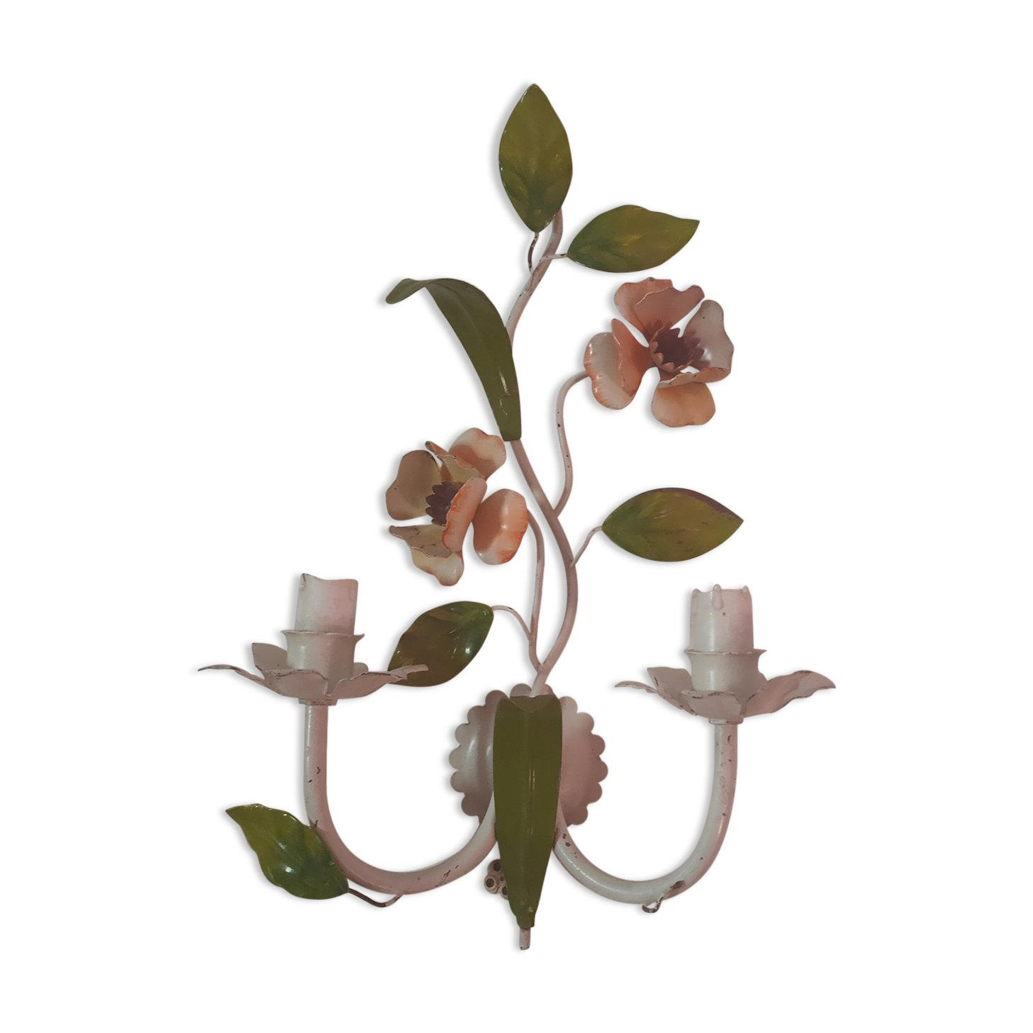 Romantic wall lamp in enamelled metal