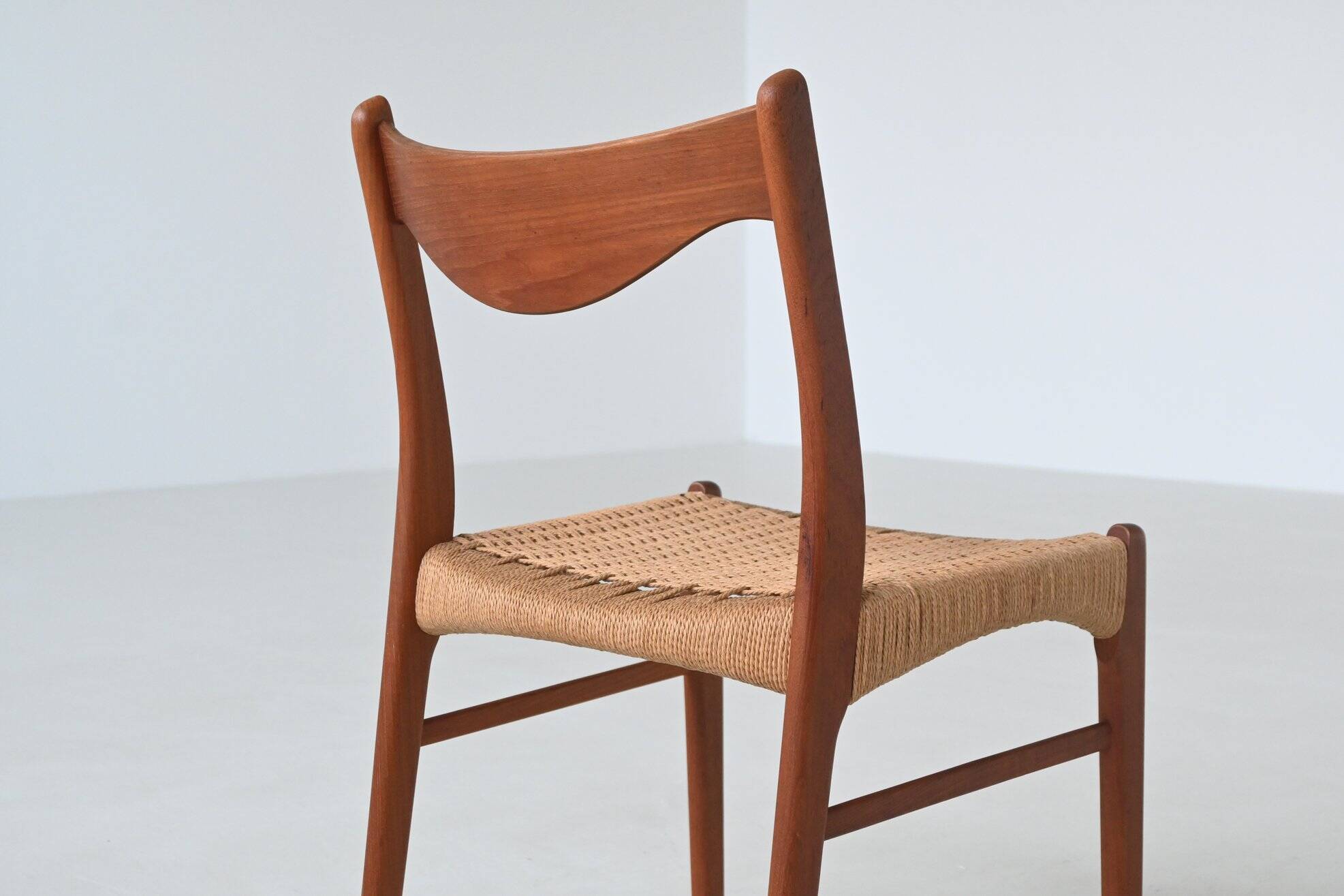 Arne Wahl Iversen set of six dining chairs in teak Glyngore Denmark 1960