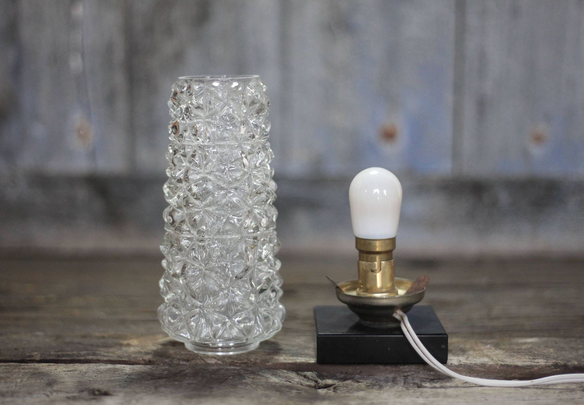 Vintage table lamp, bedside lamp with glass globe, accent lamp, decor.