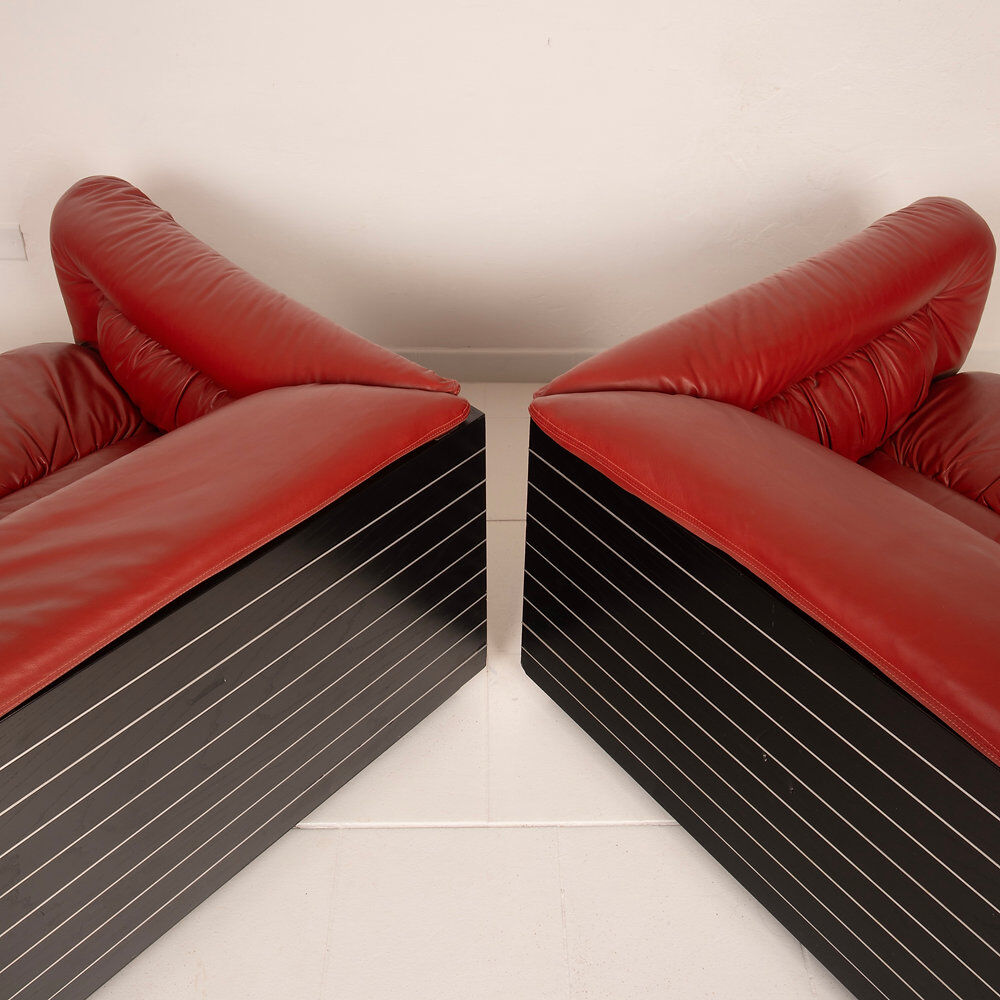 Pair of Strato sofas by Giovanni Offredi for Saporiti, 1970