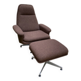 Lounge chair and its ottoman from 1950.