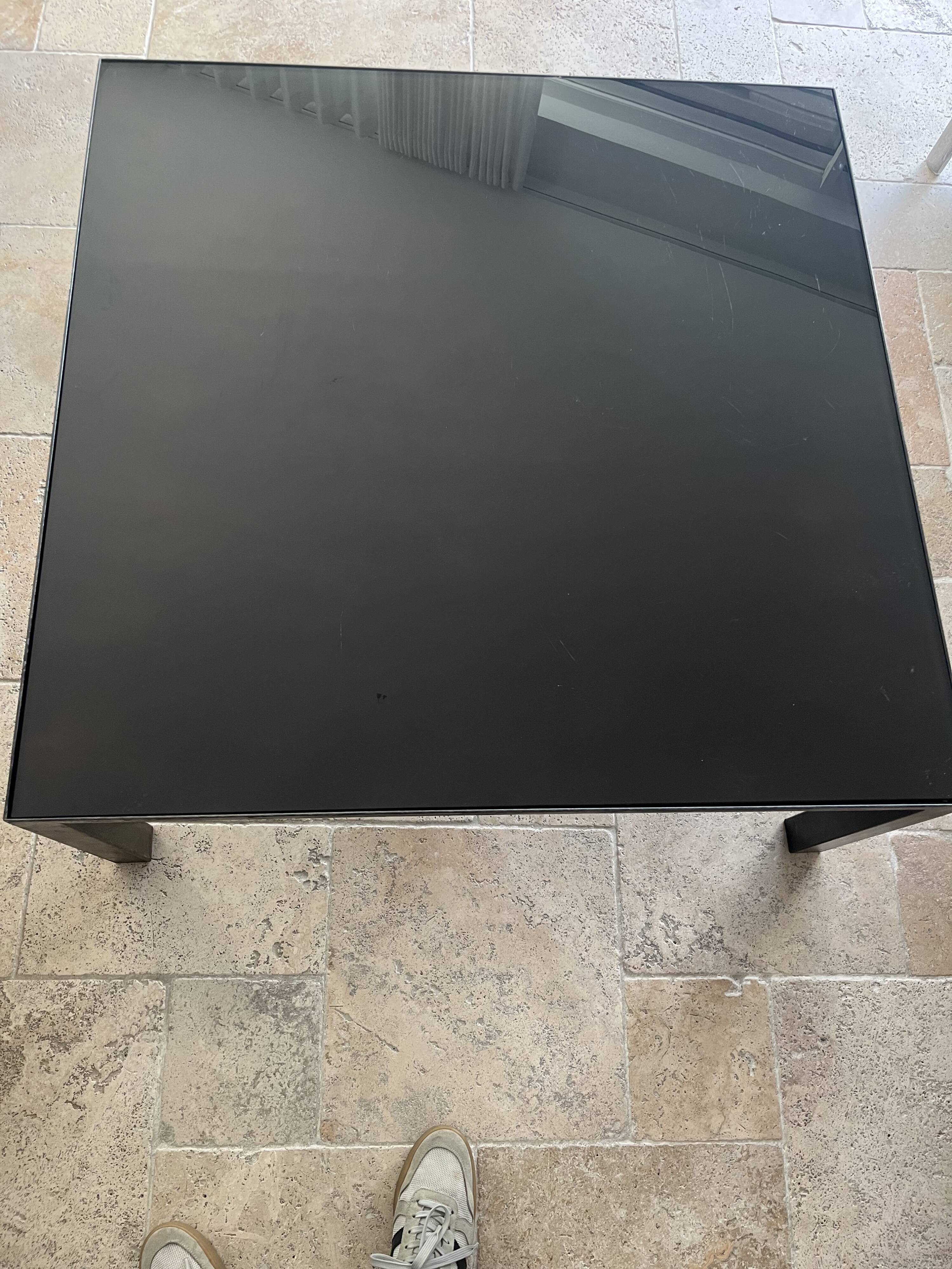 Manolo coffee table by Julie Prisca