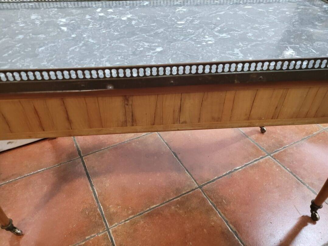 Table basse en merisier style Louis XVI dessus marbre