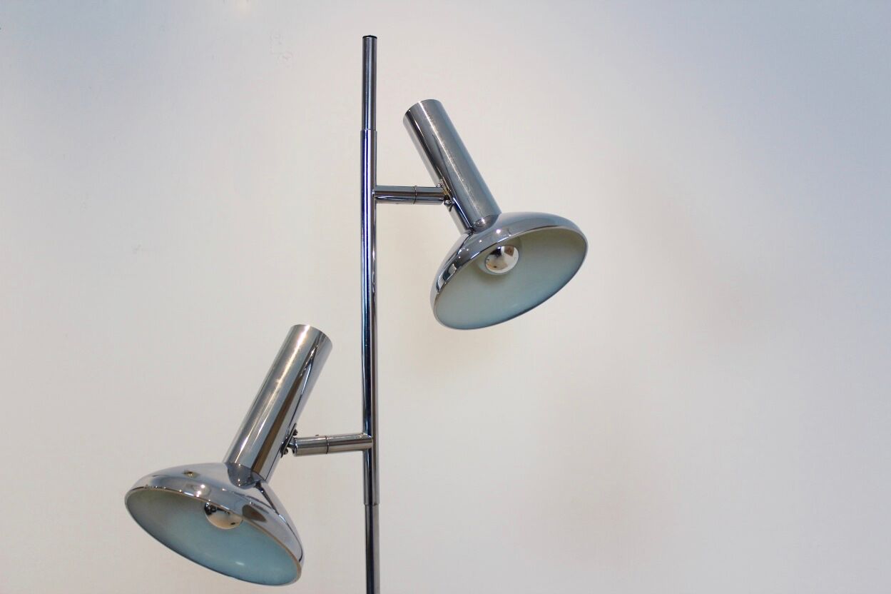 Lampadaire Koch & Lowy  en métal chromé