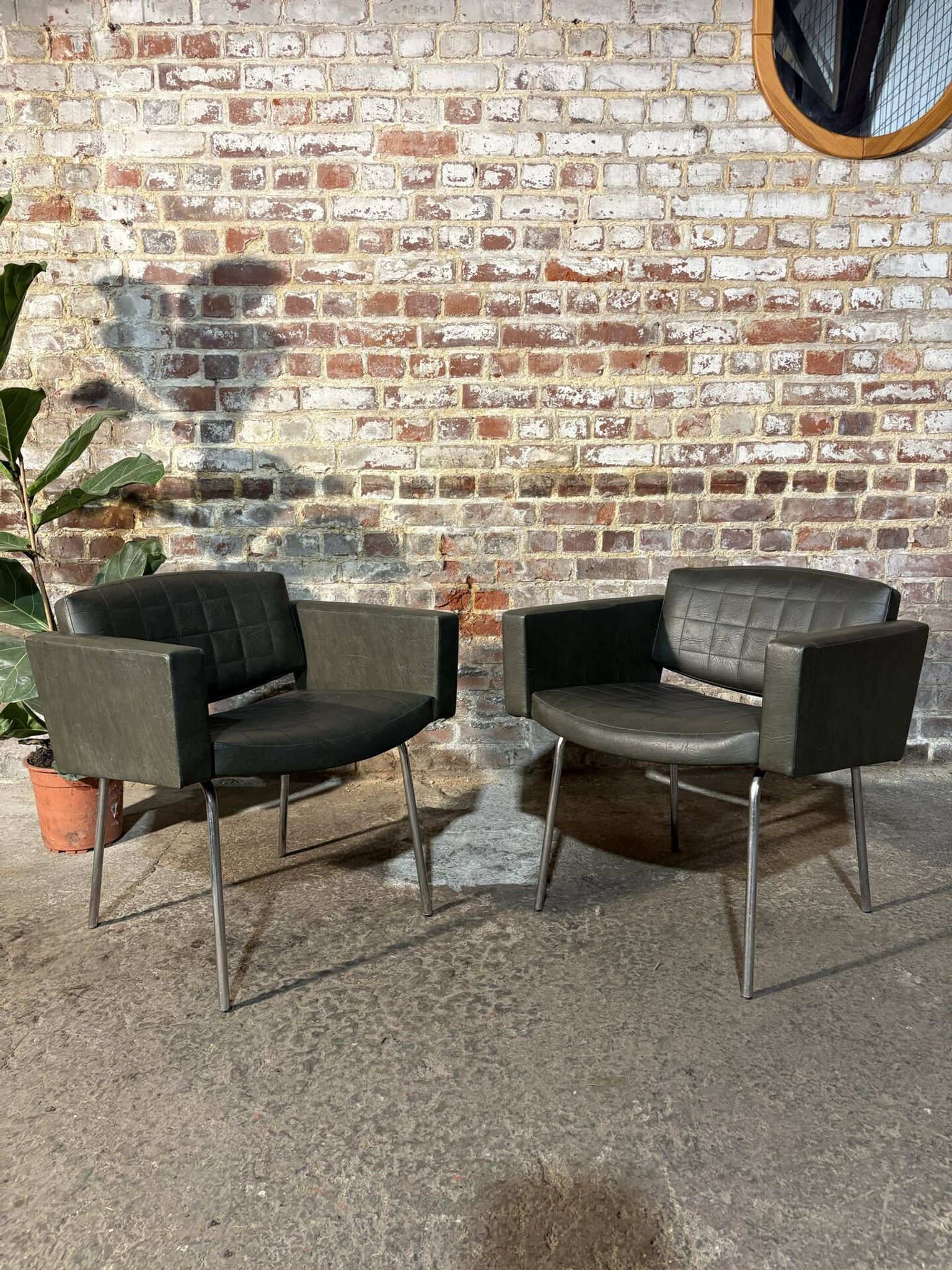Pair of armchairs by Pierre Guariche, Meurop.