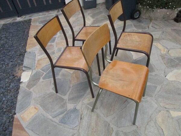 Lot de 4 chaises d'école anciennes