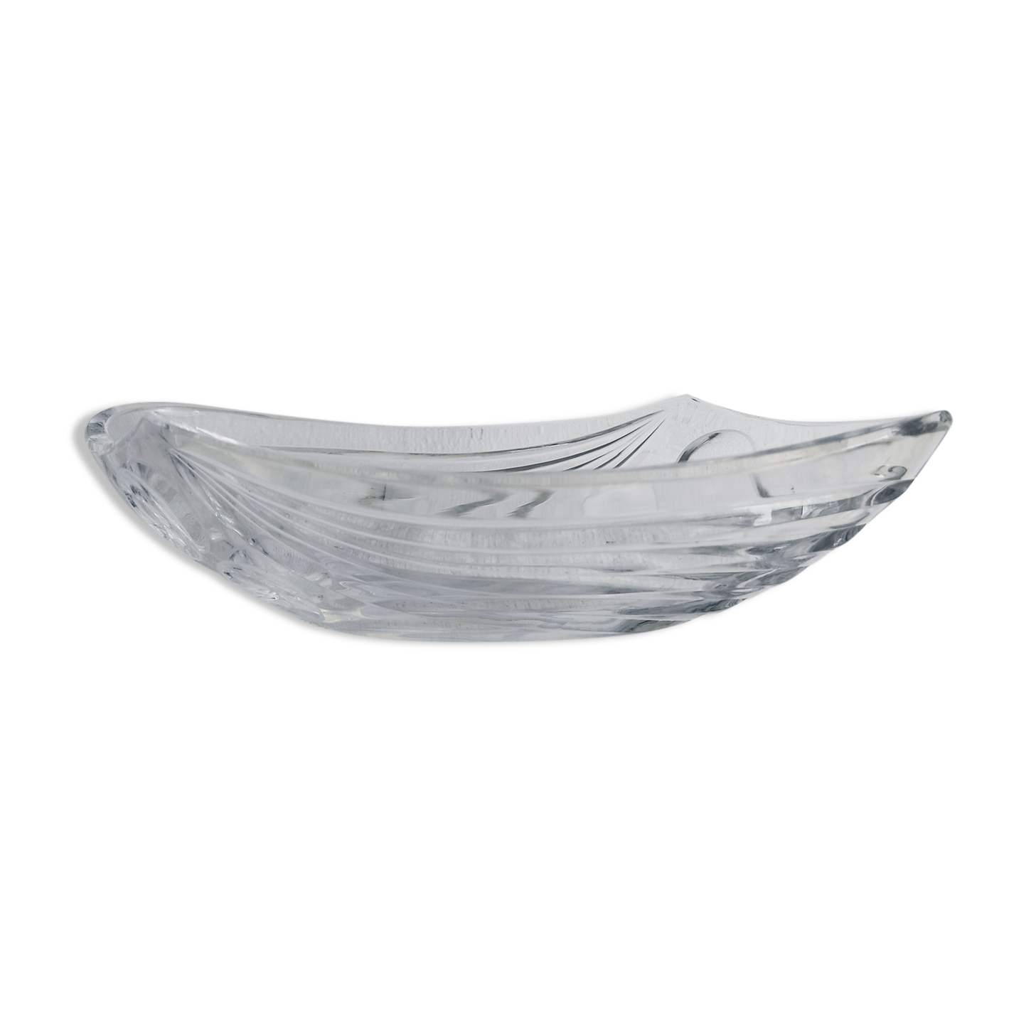Empty glass pocket with geometric decoration