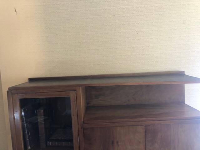 Glass cabinet from the 1940s