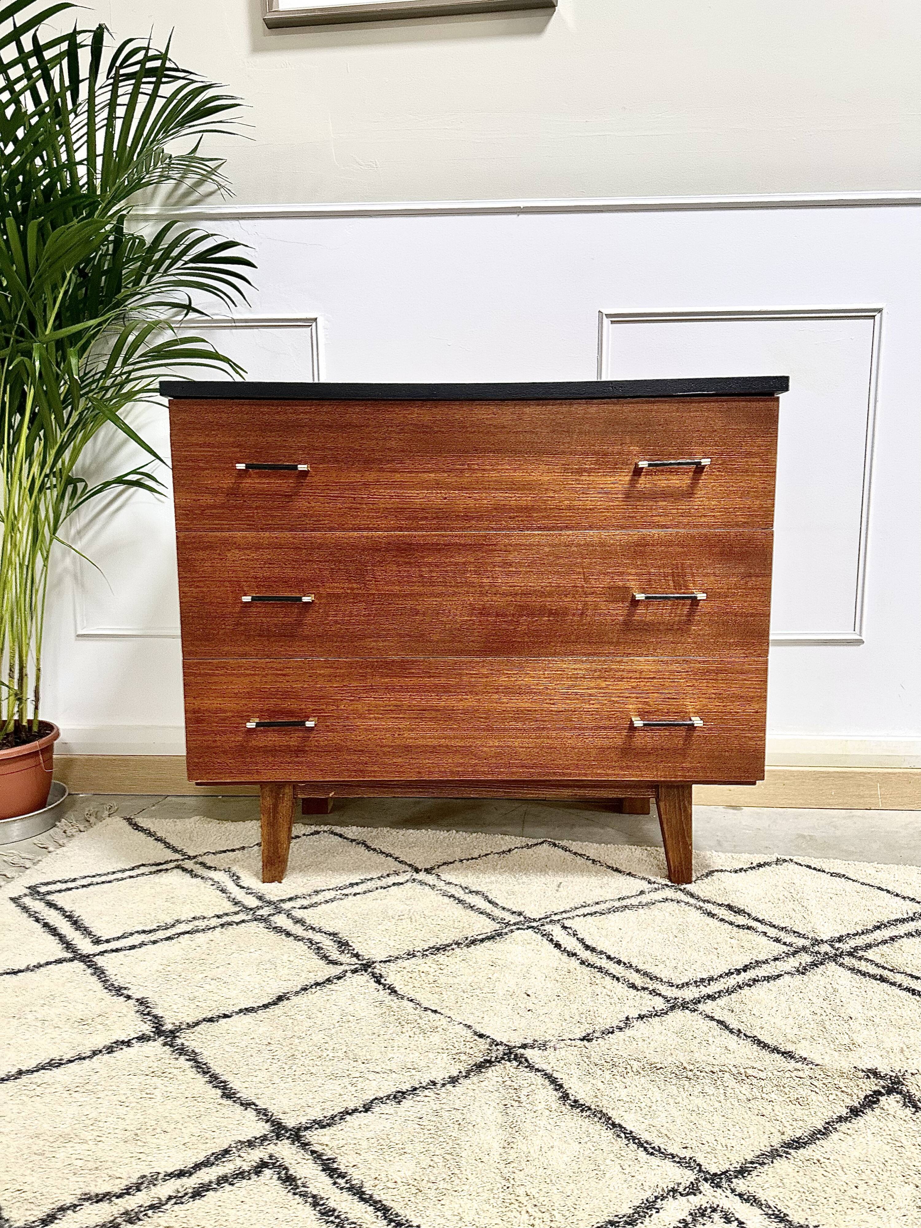 Chest of drawers feet compass black singing