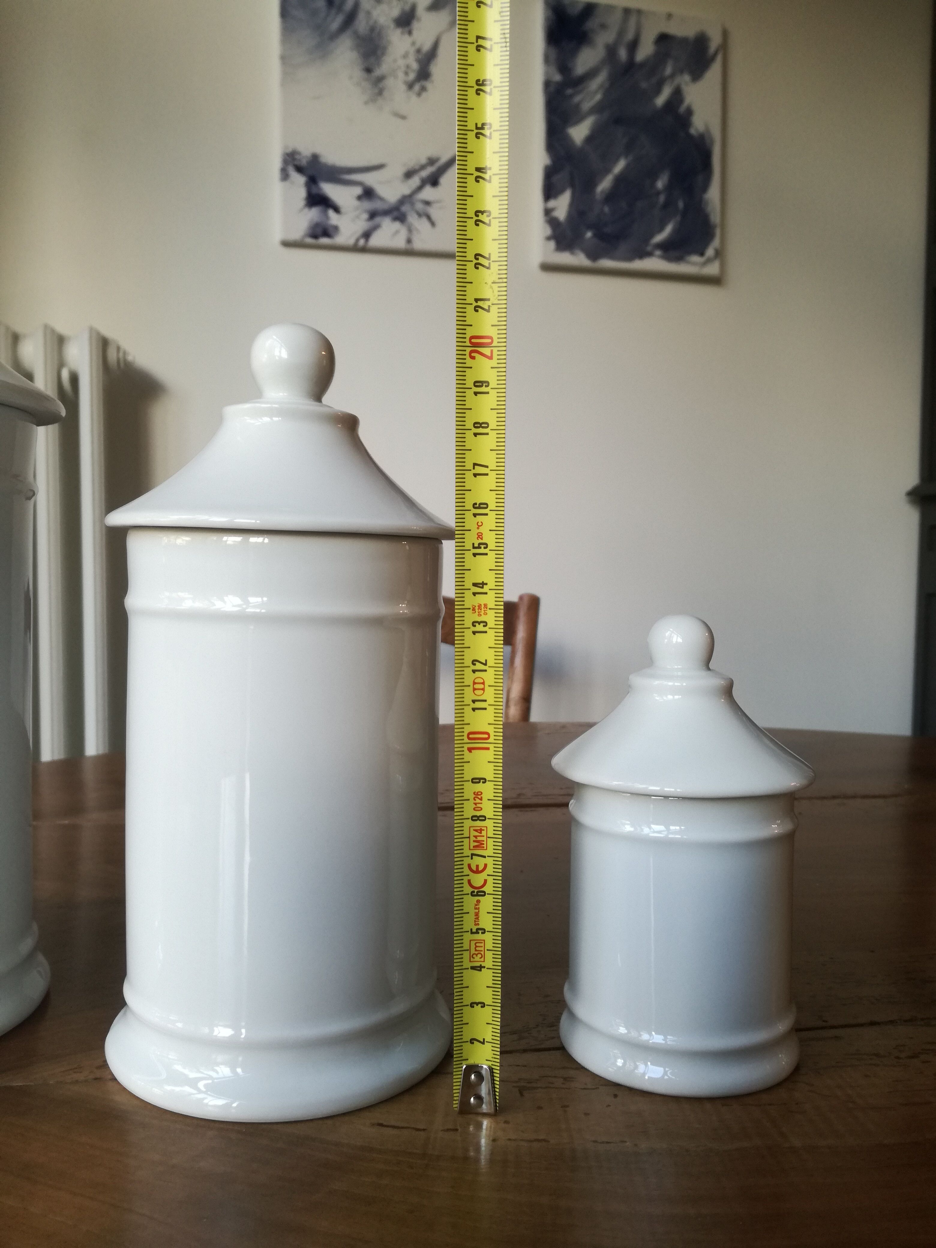 19th century white porcelain pharmacy pots.