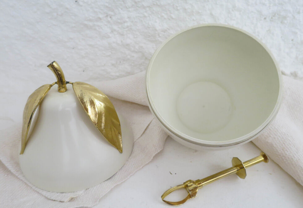 Pear ice bucket design Hans Turnwald