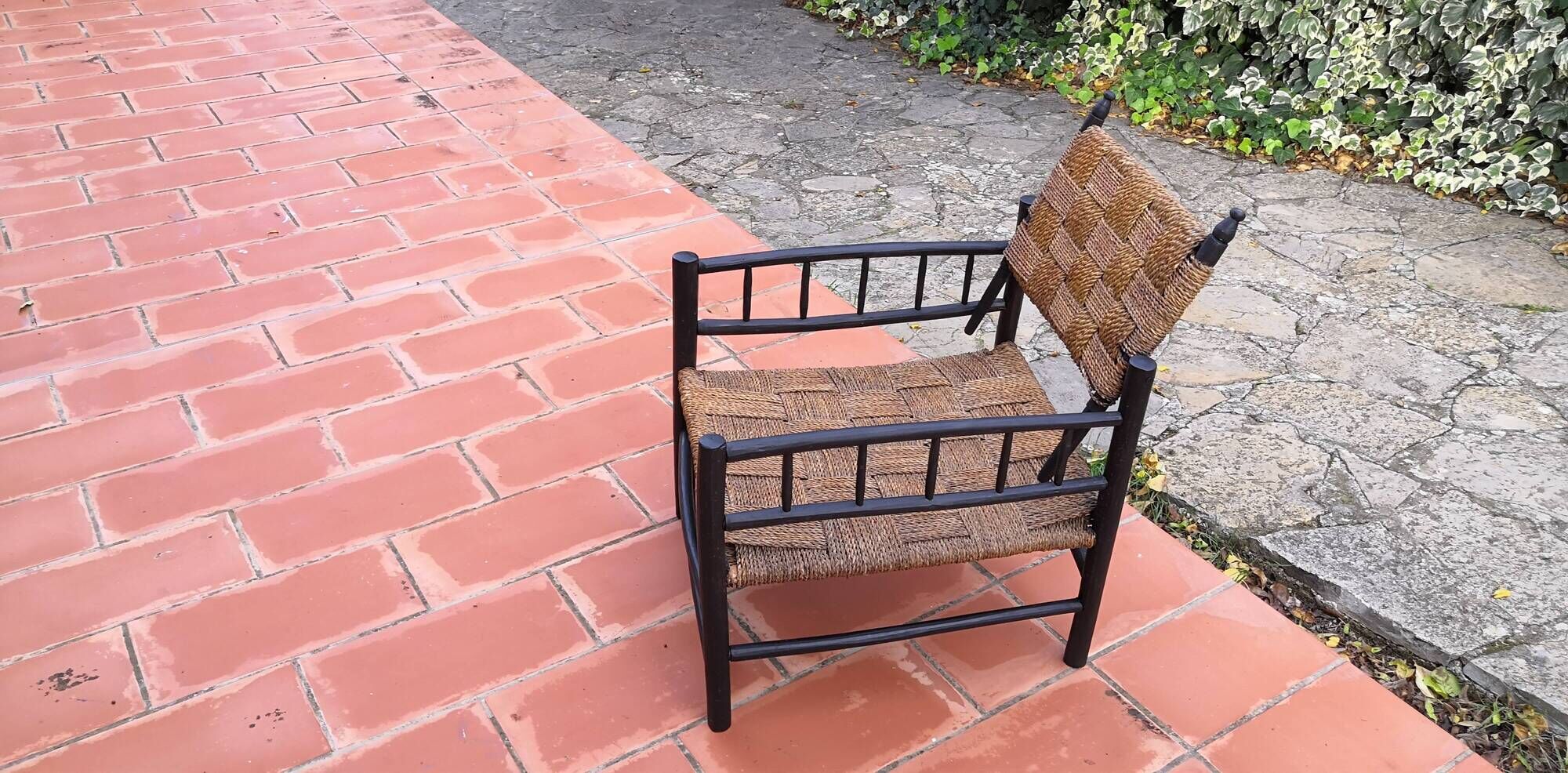 Modernist armchair in wood and braided rope, vintage 1950