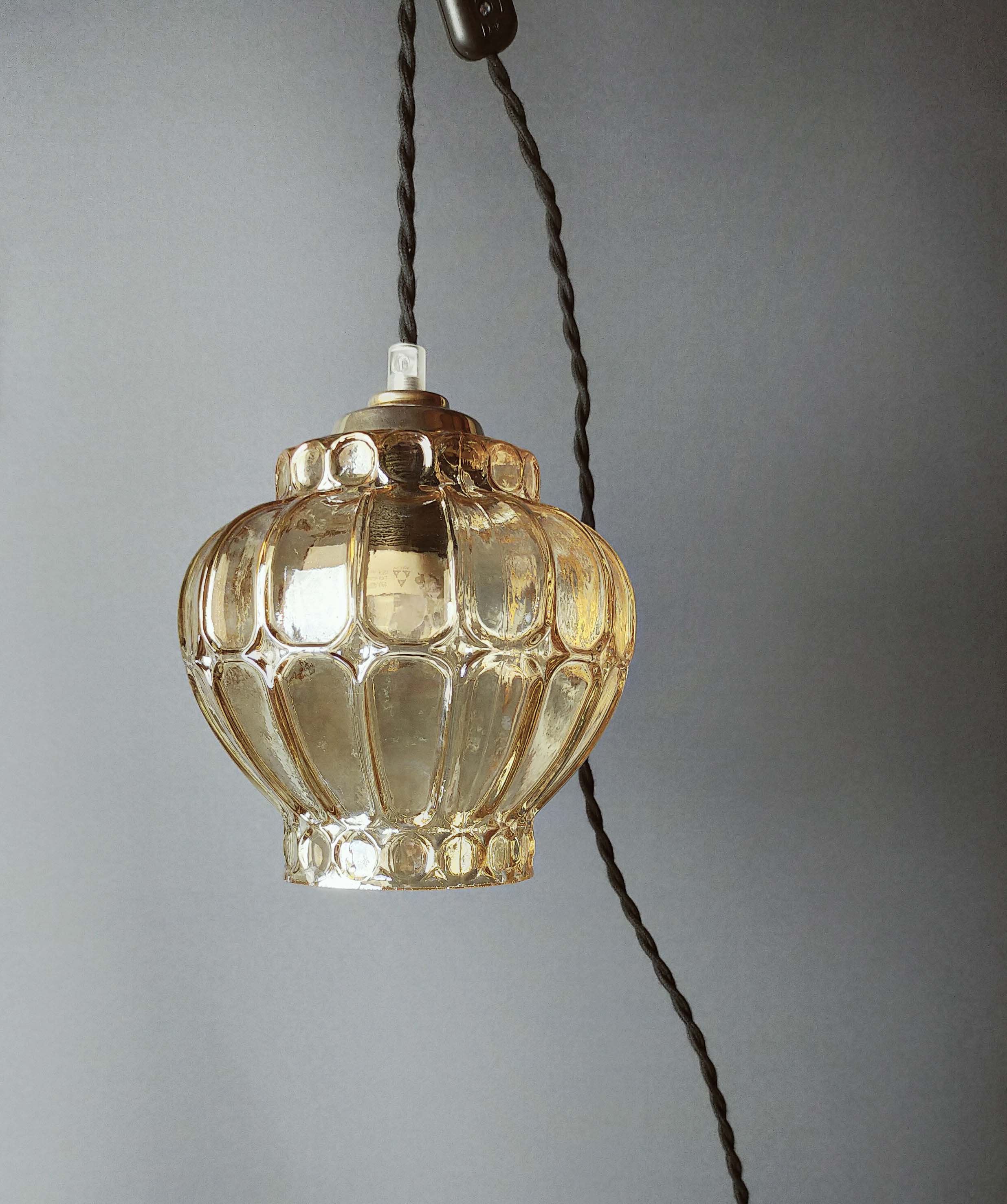 Golden crystal bulb walker
