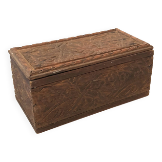 Wooden box