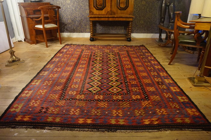 Kilim carpet 200 x 282 cm