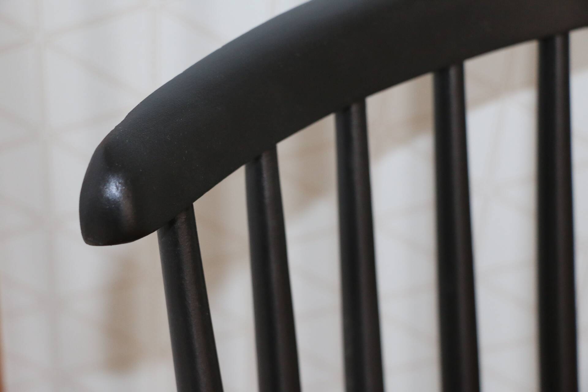 Chaise fanette d’ilmari tapiovaara