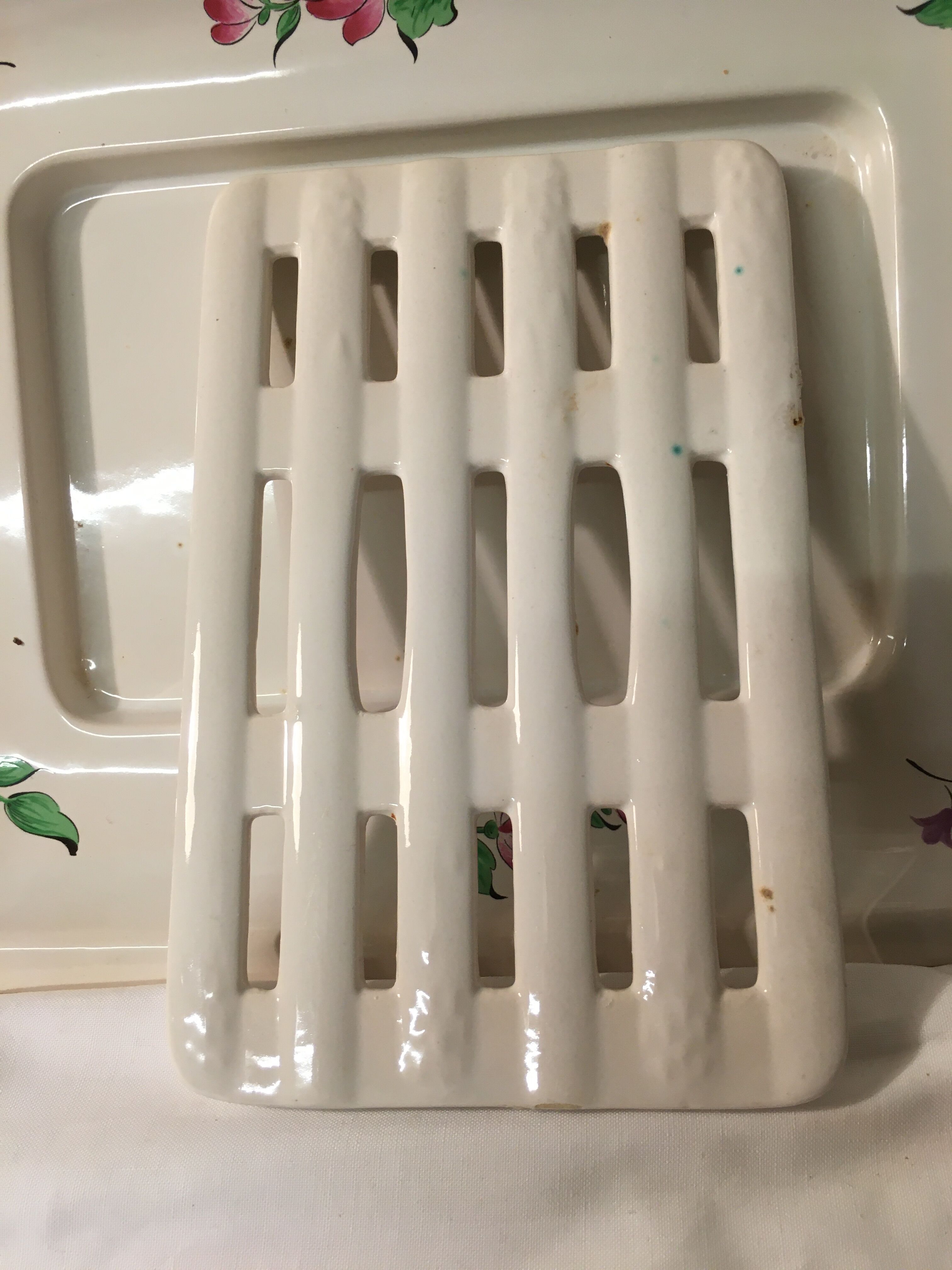 Lunéville earthenware asparagus dish