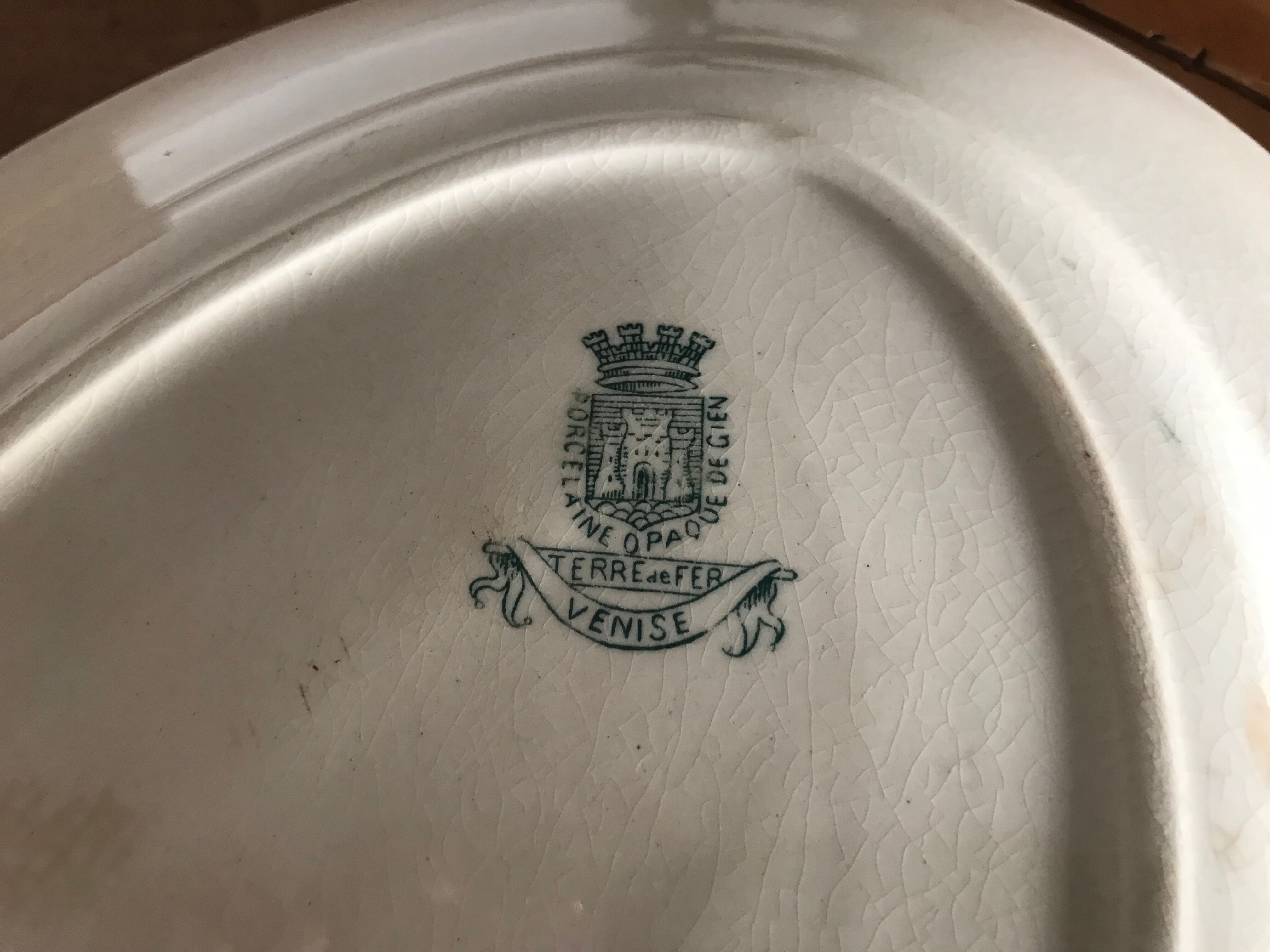 Oval porcelain dish of Gien Terre de fer "Venice"