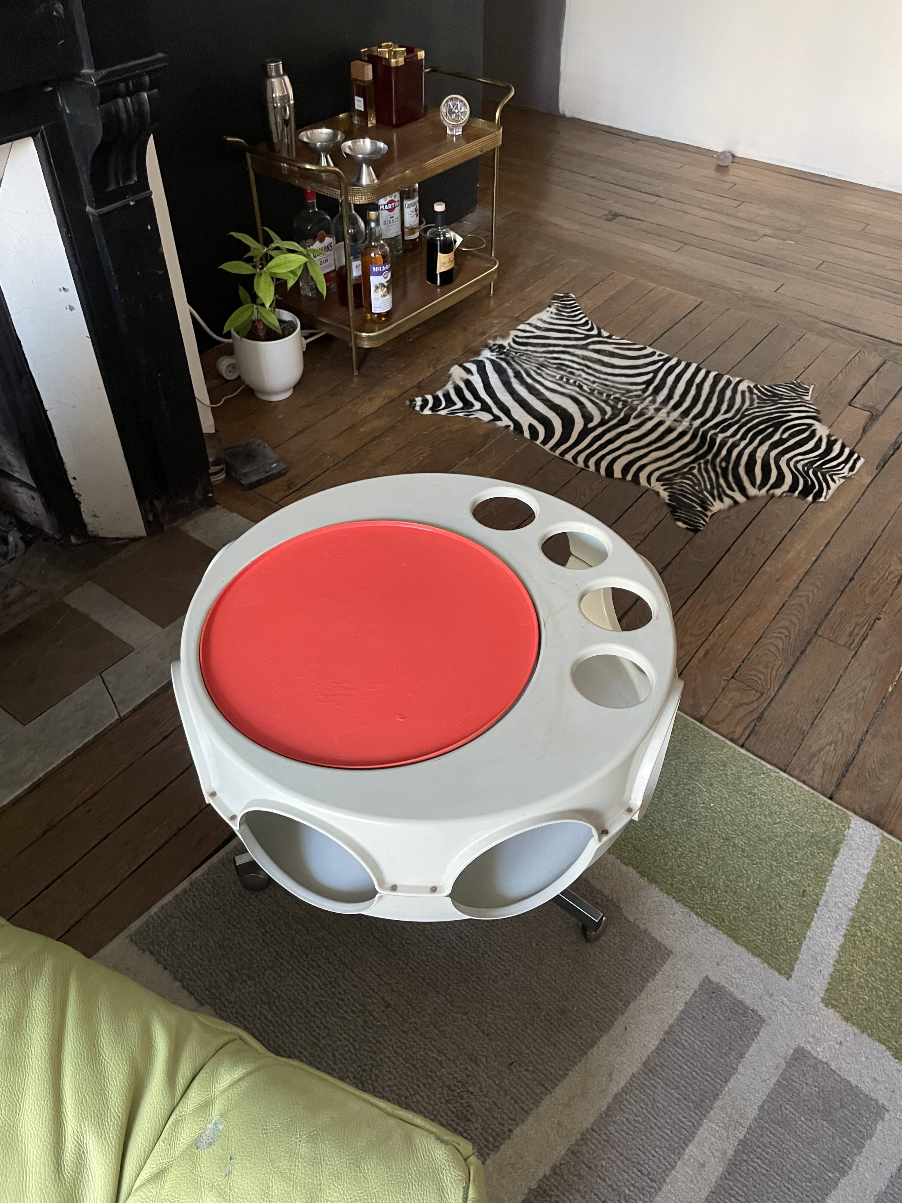 Coffee Table / Rotobar by Curver Brunssum