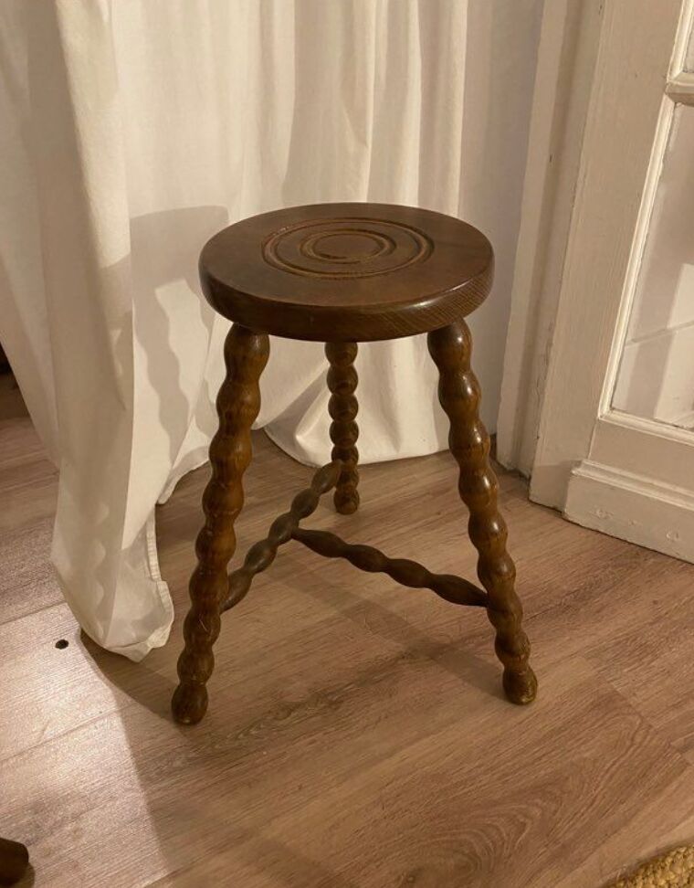 Tabouret tripode vintage