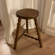 Tabouret tripode vintage