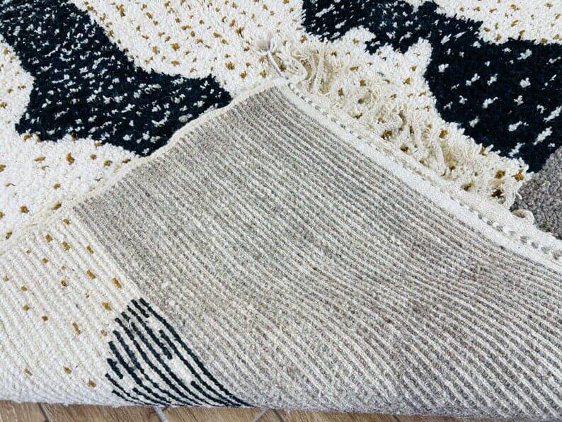 Beni Mrirt rug - handmade Moroccan rug size 150 x 250 cm.