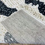 Beni Mrirt rug - handmade Moroccan rug size 150 x 250 cm.