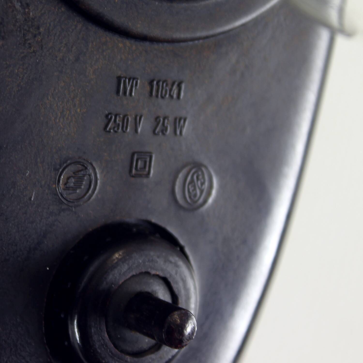 Brown Bakelite Lamp By Bauhaus Team For Esc Zukov, 1930s