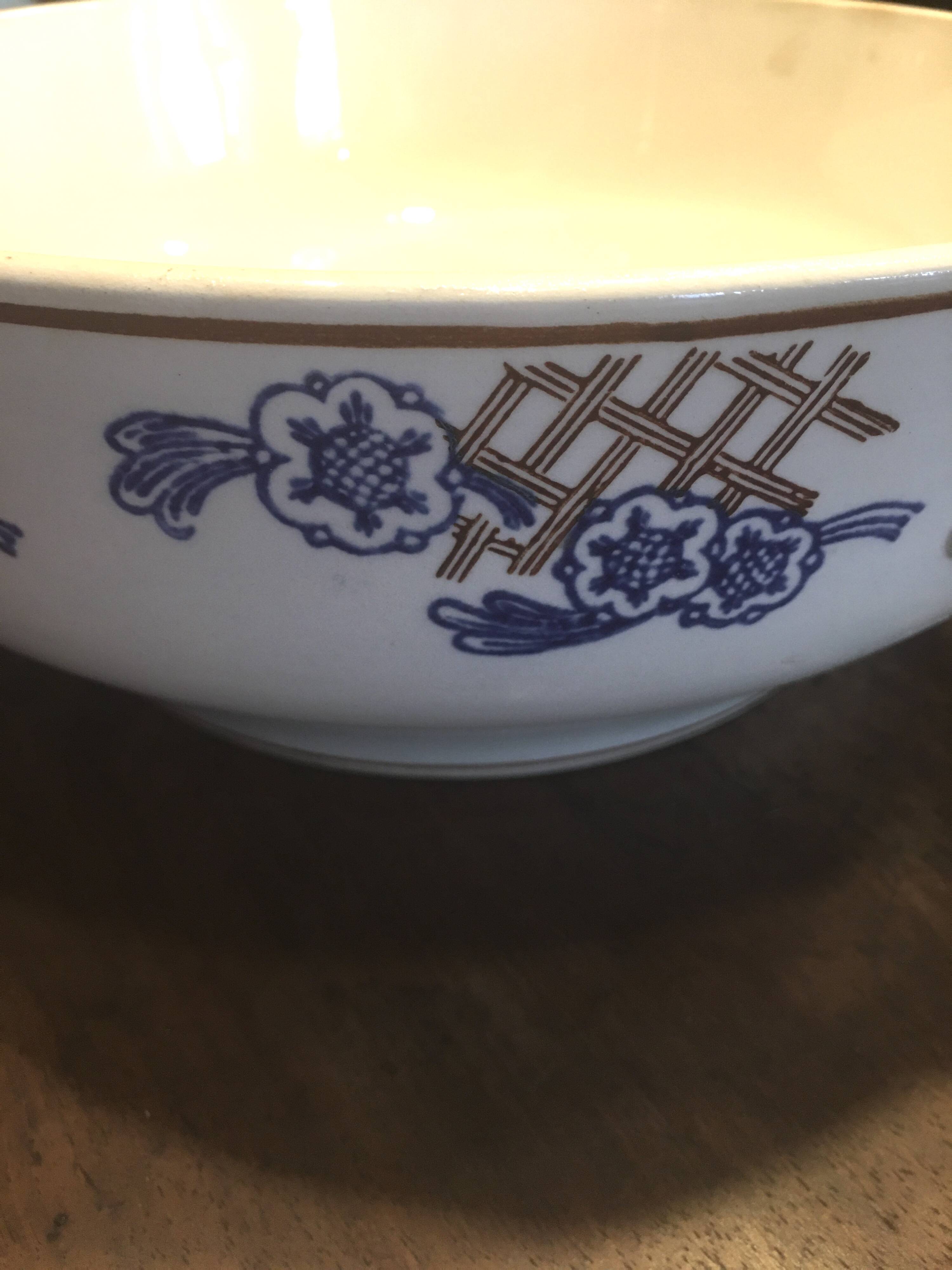 Iron earth vegetable, Longwy factory