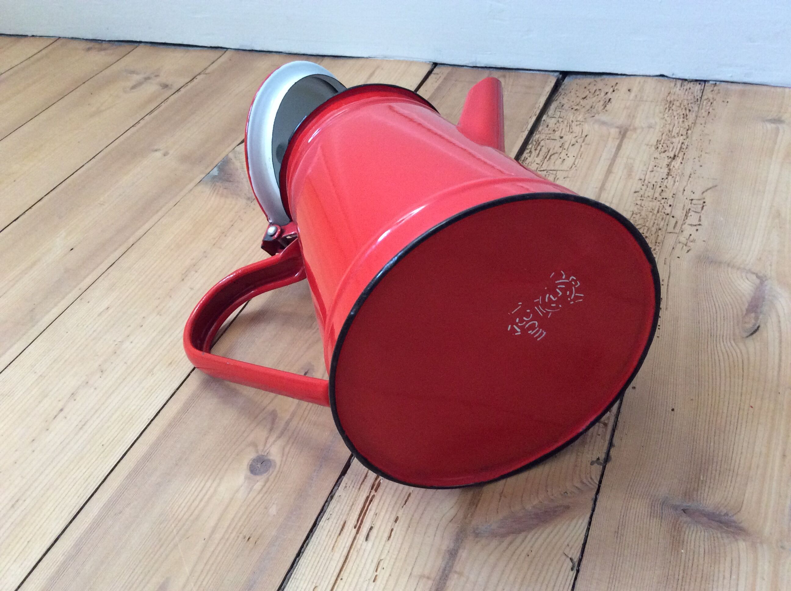 Cafetière émaillée rouge